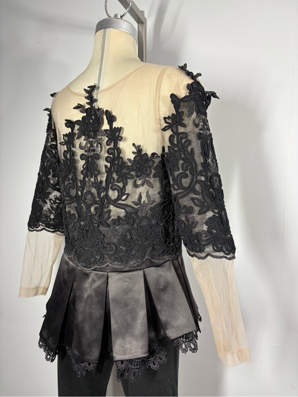 Black Lace Illusion Peplum Blouse - Picture 10 of 14